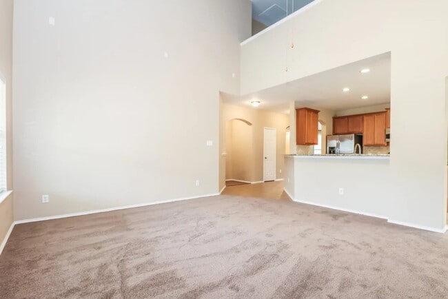 Building Photo - 15714 Landing Creek Ln