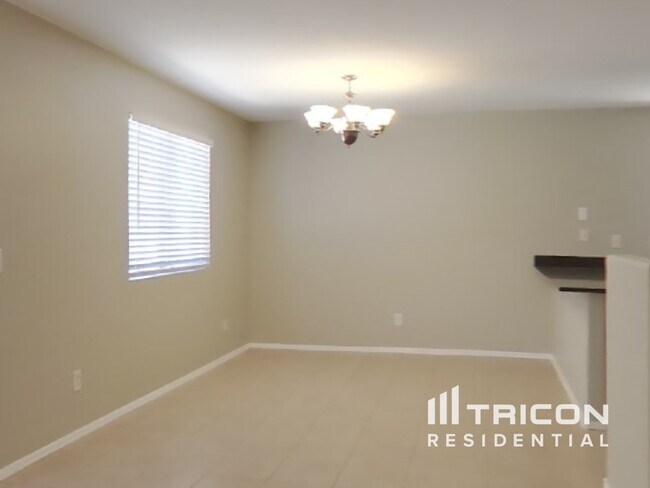 Foto del edificio - 43846 W Magnolia Rd