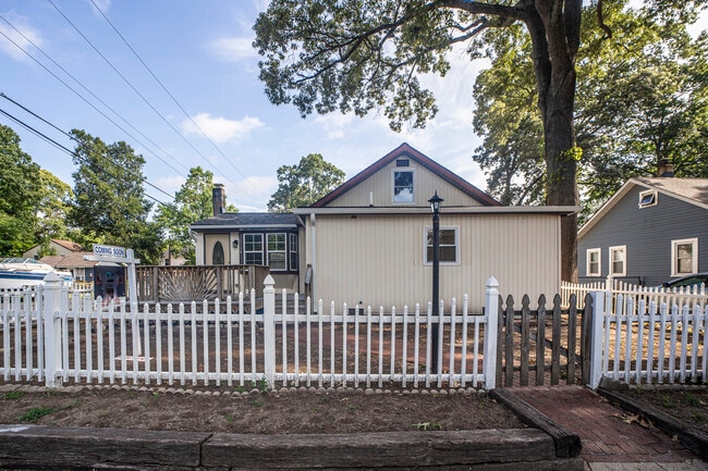 Foto del edificio - 3828 8th St