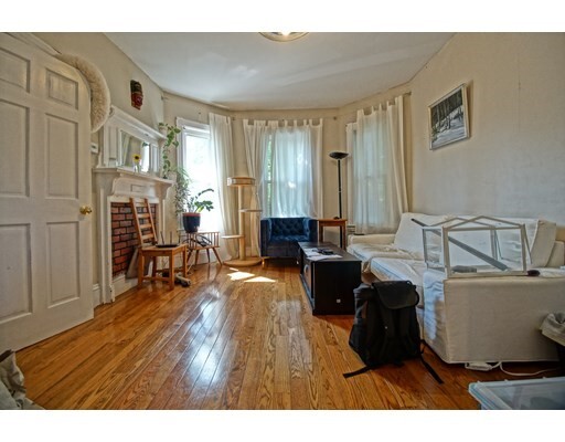 Primary Photo - 49 St James Ave