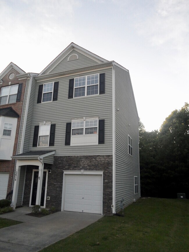 Foto del edificio - 2614 Wyntercrest Ln