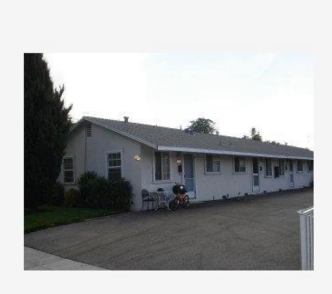 Building Photo - 942 Di Giulio Ave