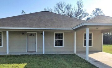 Building Photo - 90 County Rd 2269