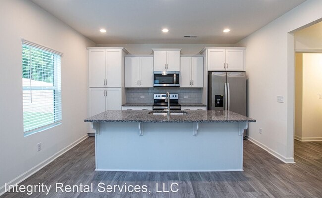 Building Photo - 4 br, 2.5 bath House - 4010 Beacon Avenue