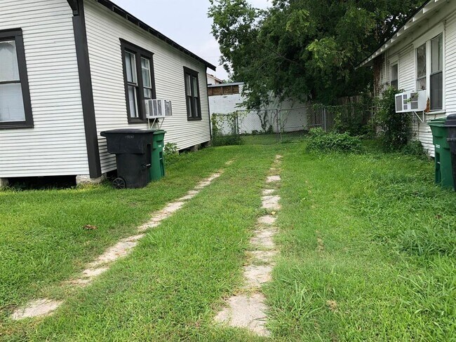 Foto del edificio - 1132 W Cavalcade St