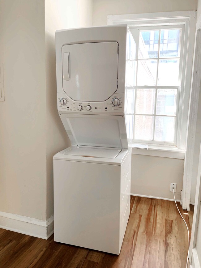 In-Unit Laundry - Rittenhouse Quarter