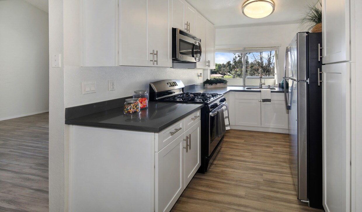 The Hills of Diamond Bar Apartments Diamond Bar, CA