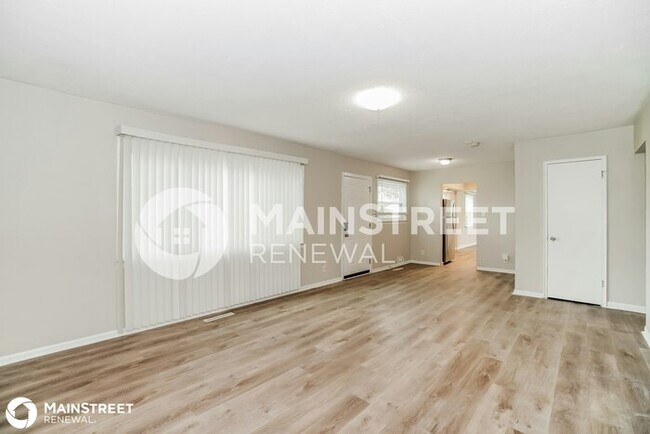 Foto del edificio - 4363 CHANDLER DR, COLUMBUS, OH 43213