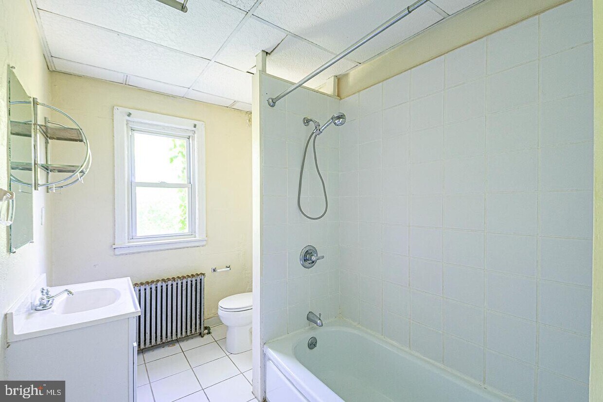 Foto principal - 3719 Calumet St