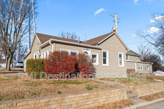 Foto del edificio - 8260 Wea St