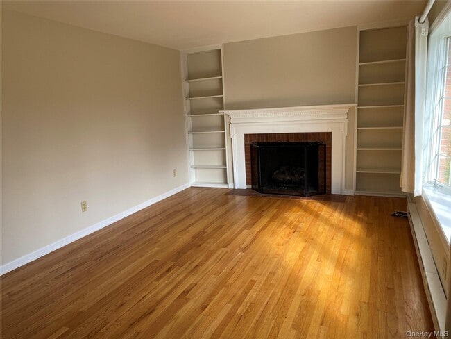 Building Photo - 1378 NY-94