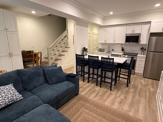 Área principal del hígado de concepto abierto - 1232 I St NE