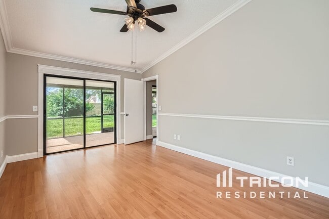 Foto del edificio - 5410 Friarsway Dr