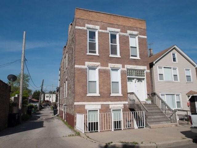 Primary Photo - 2968 S Bonfield St