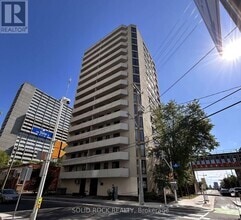 Building Photo - 200-1200 Bay St