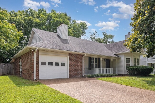 Building Photo - Charming 2-Bedroom Home with Sunroom in th...