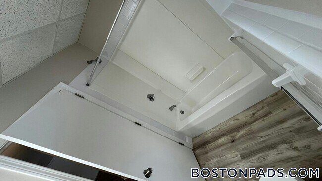 Foto del edificio - 95-101 Upton St.
