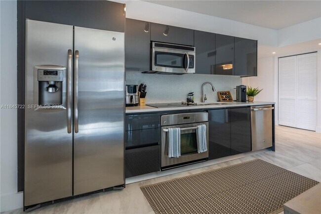 Foto del edificio - 31 SE 6th St