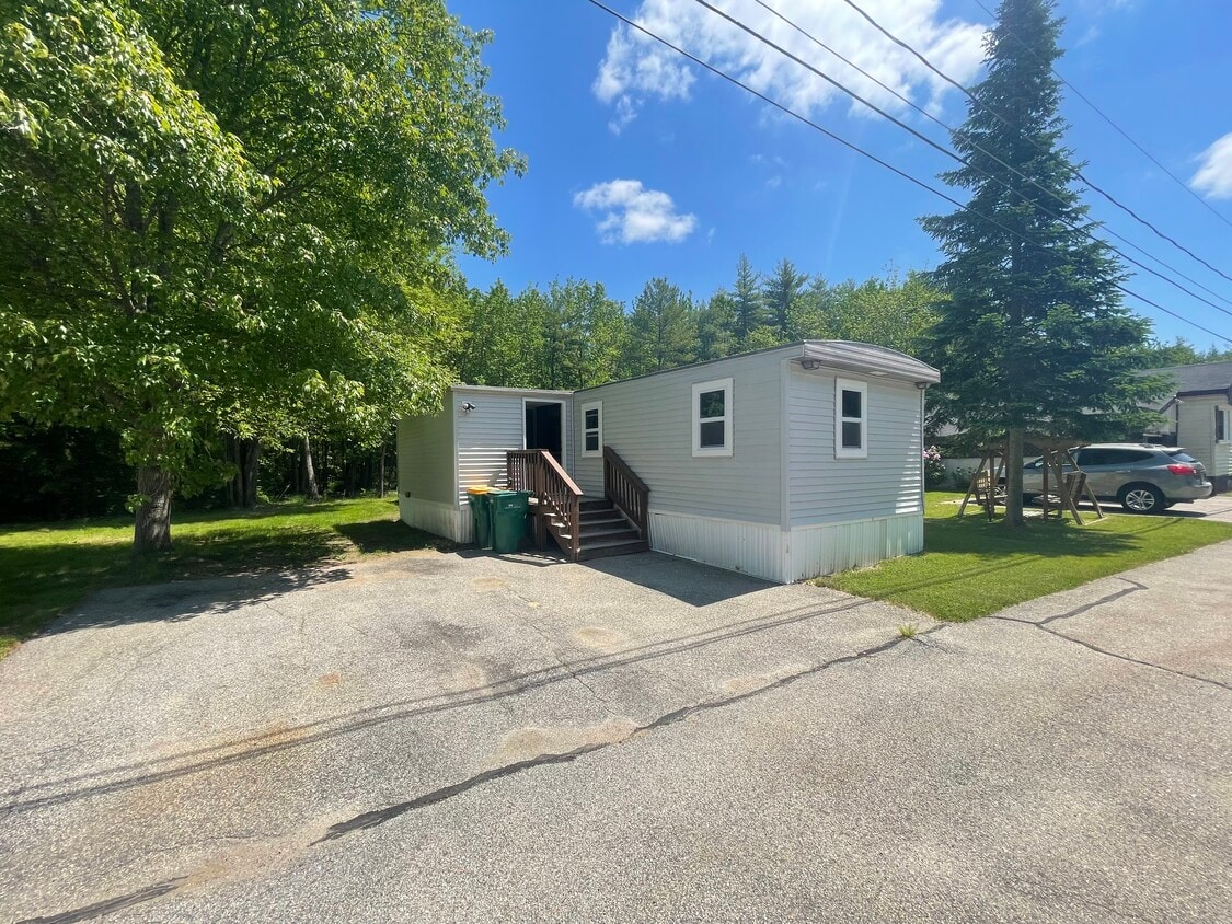 Primary Photo - 68 Moose Ln