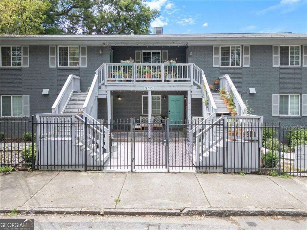 Primary Photo - 210 Sampson St NE