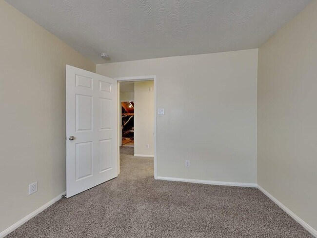 Foto del edificio - 20115 Goldlake Dr