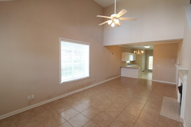 Foto del edificio - 1561 Savannah Park Ln