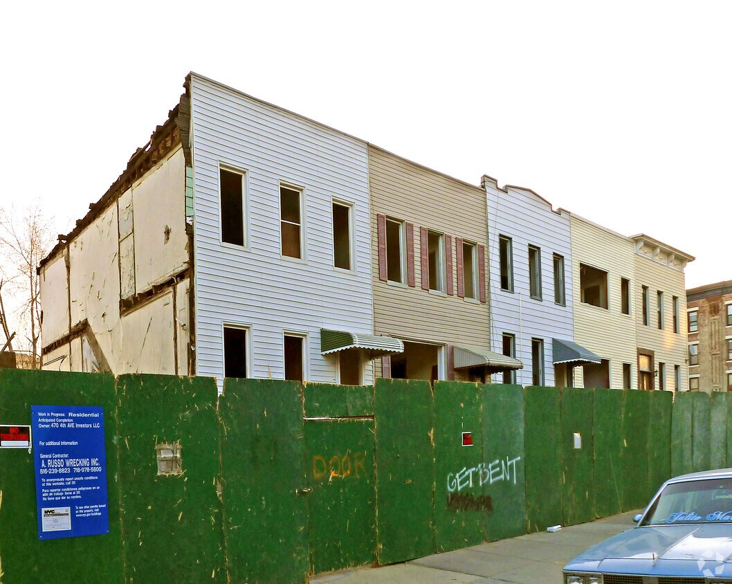 Building Photo - 241 11th St