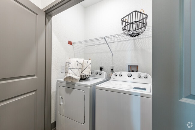 1 BR, 1 BA - 739SF - The Addison Gateway