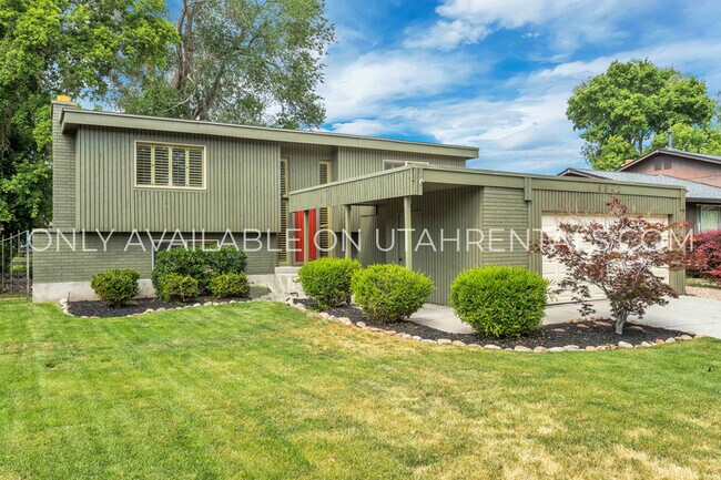 Photo - 6842 S Enchanted Dr House