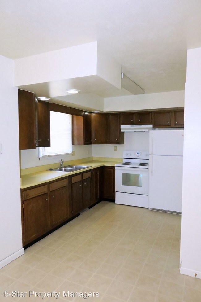 Building Photo - 2 br, 1 bath House - 58403 Nathena Lane