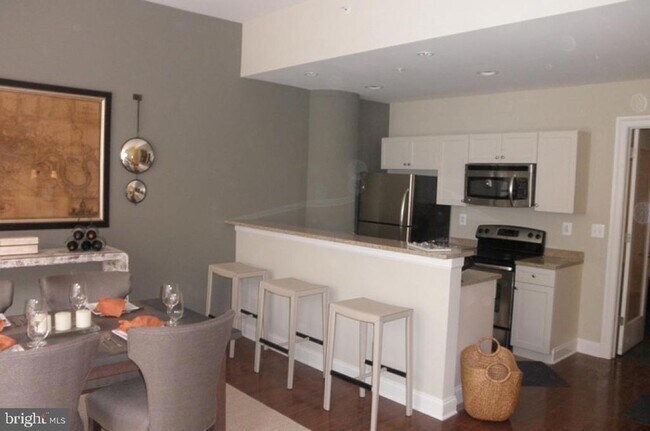 Photo - 600 N Broad Street Unit 610 Apartment