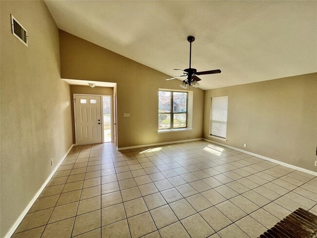 Building Photo - 1101 Forest Oaks Path