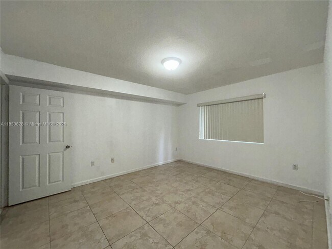 Building Photo - 15470 SW 284th St