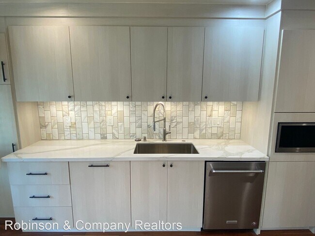Building Photo - 3 br, 2.5 bath House - 2309 Sharon Road