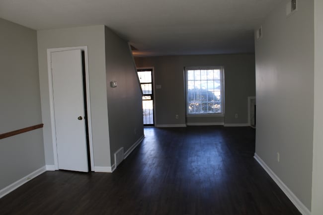 Building Photo - 5422 Gatehouse Dr