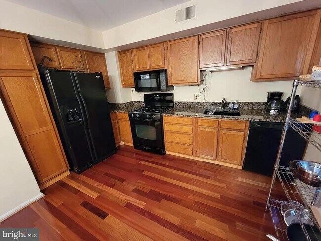 Foto del edificio - 723 S 11th St