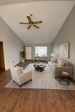 Building Photo - 605 N 11th St