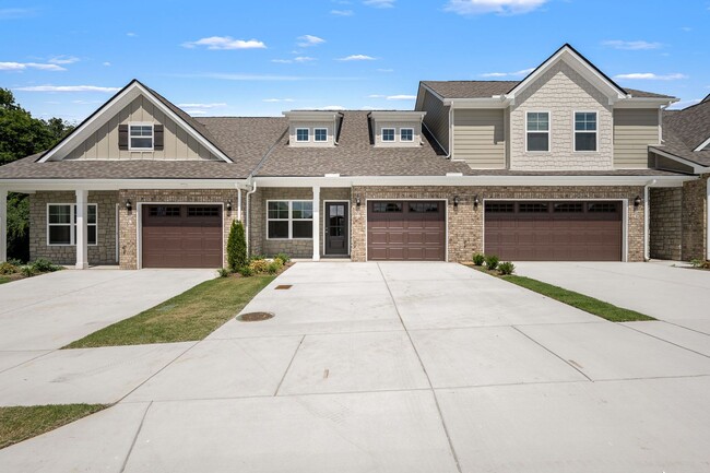 Building Photo - Park Place Townhome!