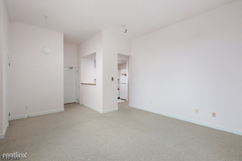 Primary Photo - 1 br, 1 bath House - 515 Trinity Pl Apt 2FN