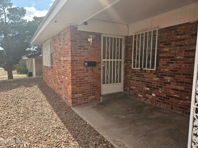 Foto del edificio - 6832 Escondido Dr