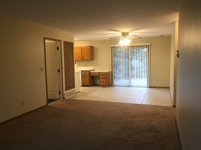 Open living dining and kitchen - 1232 Schneiders Crossing Rd NW
