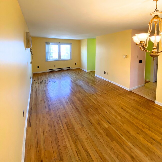 Building Photo - 27 Merrimac St