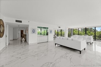 Building Photo - 2580 S Ocean Blvd