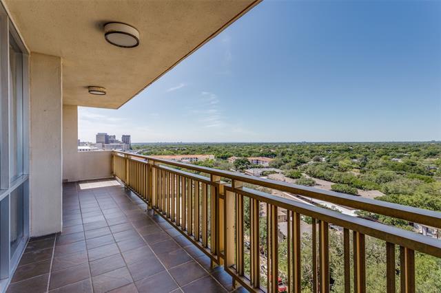 Foto del edificio - 6211 W Northwest Hwy