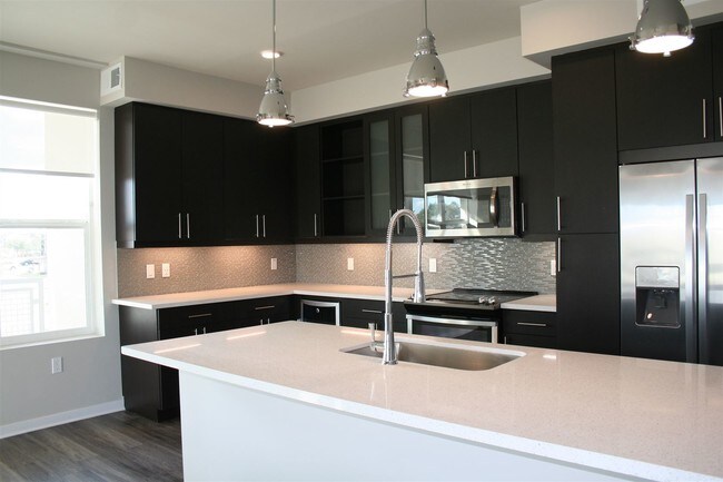 Foto del edificio - 2 br, 2 bath  - 1449 Lee Rd