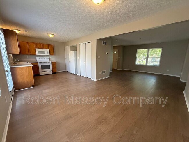Foto del edificio - 7031 Osprey Ridge Dr