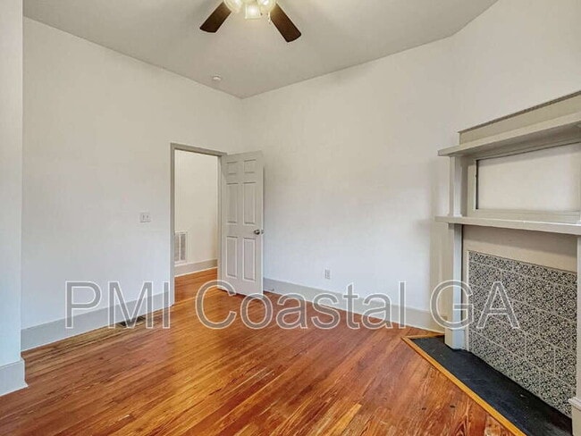Building Photo - 316 W 42nd St