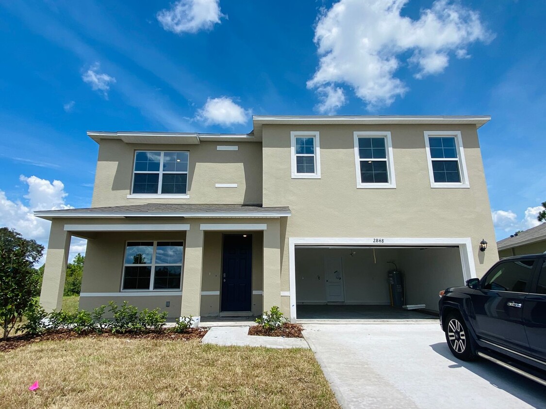 Foto principal - Gorgeous 5 bedrooms House near Lake Nona f...