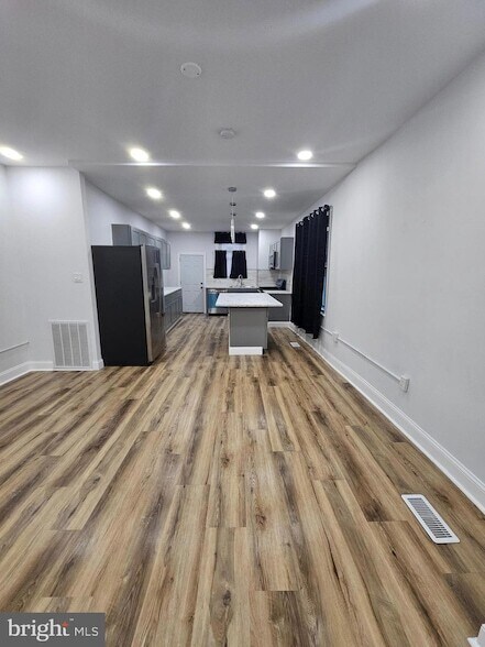 Foto del edificio - 3270 N Marston St