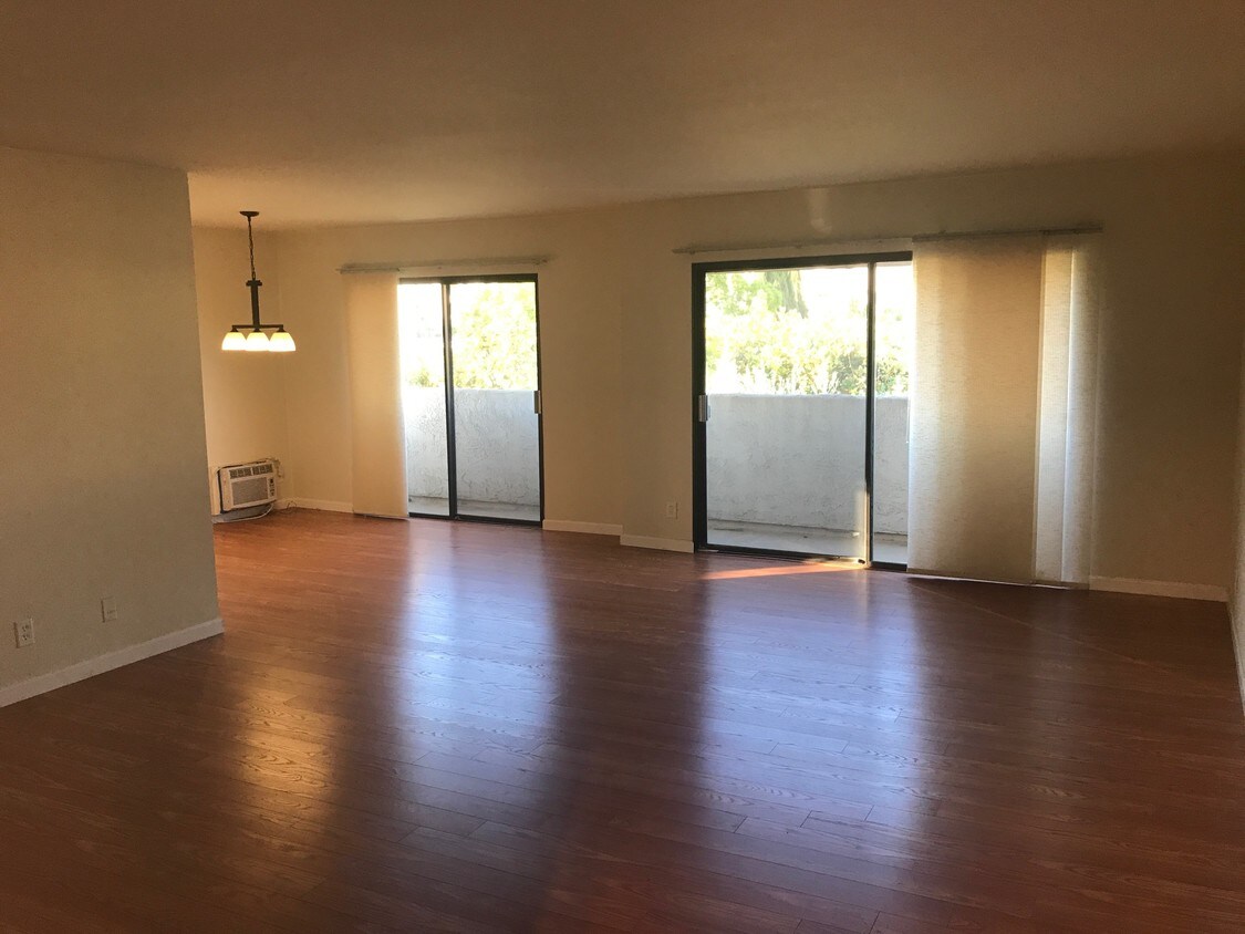Foto principal - 1925 Overland Ave